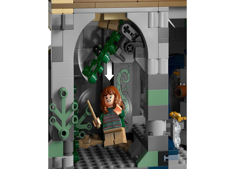 LEGO Harry Potter Hogwarts Castle Main Tower 76454 - 2135 Piece Set